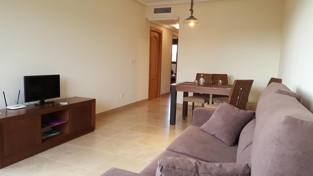 דירות סן פדרו דל פינטר Hacienda Bellamar מראה חיצוני תמונה